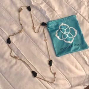Kendra Scott necklace